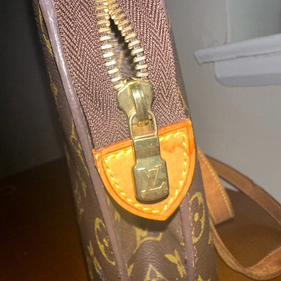 Authentic LV Monogram Babylon - Picture 7 of 14